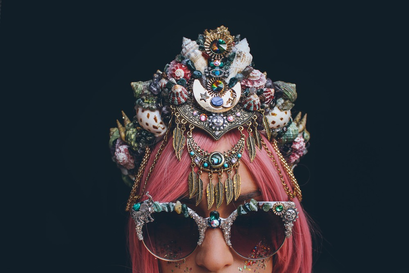 Illustration for article titled These Elaborate Seashell Crowns Are Perfect for a Mermaid Queen